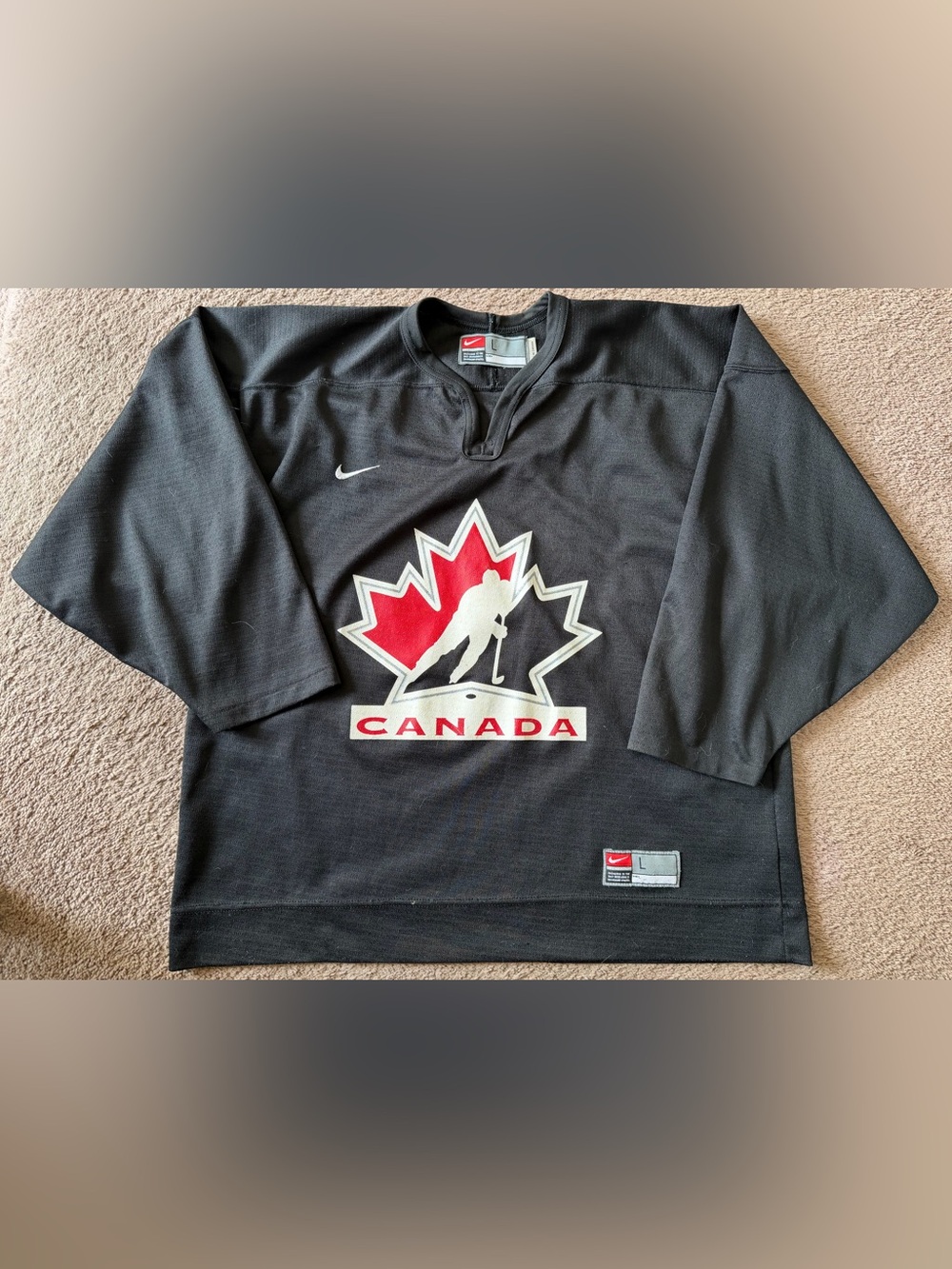 Vintage 90s Nike Team Canada
Jersey Size Large Men's